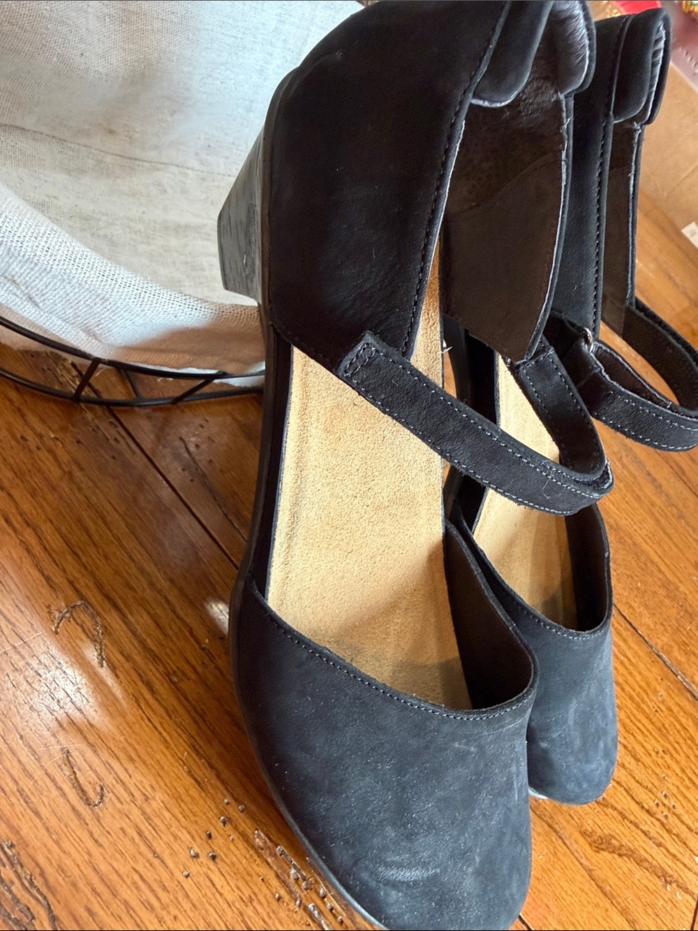 Naot Black Mary Jane Strap Suede Clog never worn.